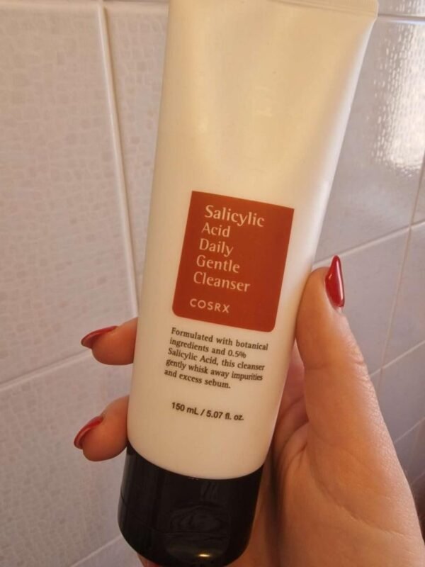 COSRX Salicylic Acid Daily Gentle Cleanser