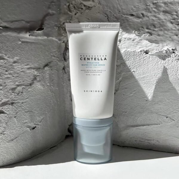 SKIN1004 Madagascar Centella Hyalu-Cica Water-Fit Sun Serum SPF50+ PA++++