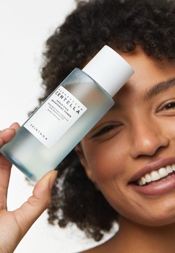 SKIN1004 Madagascar Centella Hyalu-Cica Brightening Toner