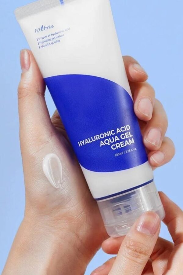 Isntree – Hyaluronic Acid Aqua Gel Cream